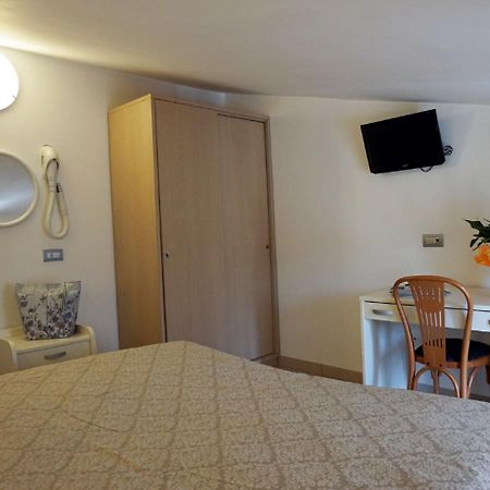 Hotel Croccia Accettura Esterno foto